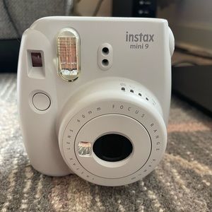 Fujifilm INSTAX Mini 9 Camera - Gray